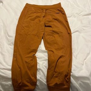 Athleta Trekkie north jogger 2